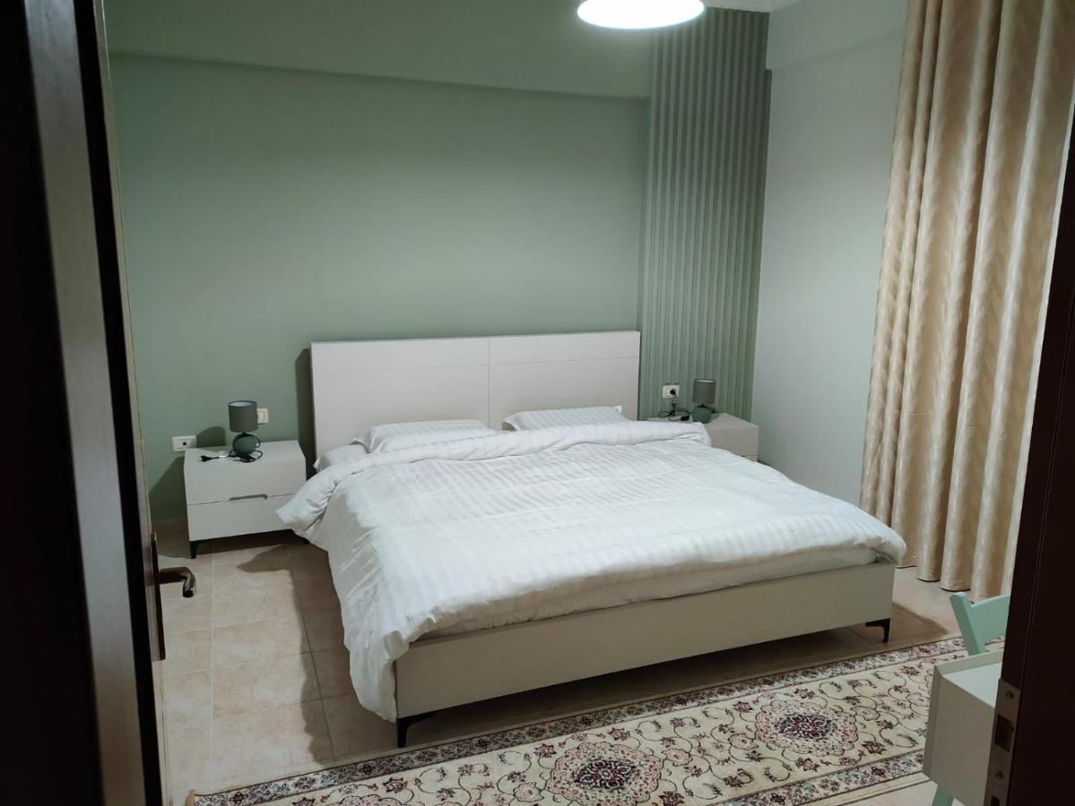 City Center Apartment بيرات المظهر الخارجي الصورة